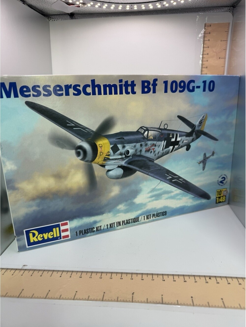 Revell 1:48 Messerschmitt Bf 109G-10 Full Kit-Dive into History